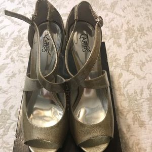 Carlis Santana Shoes Size 8.0